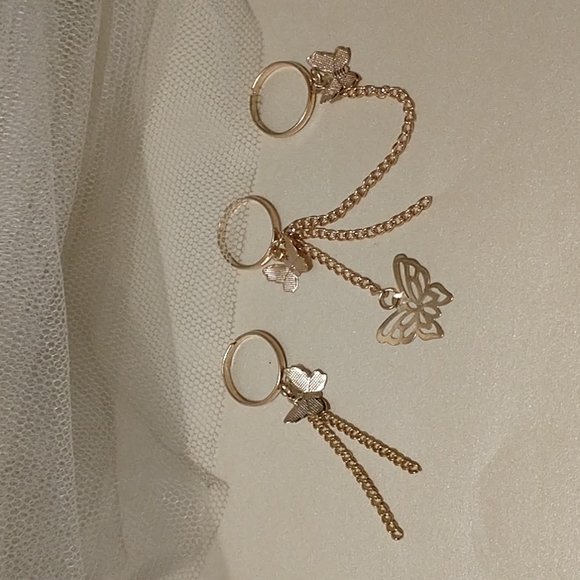 Gold Butterfly Ring Set! - Picture 4 of 4